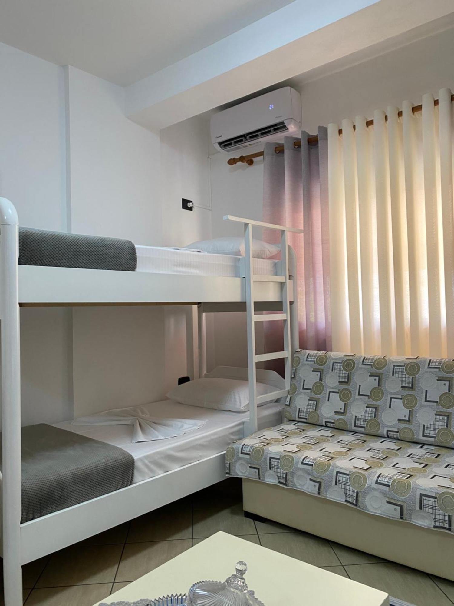 Rikardo Apartament Leilighet Vlorë Eksteriør bilde